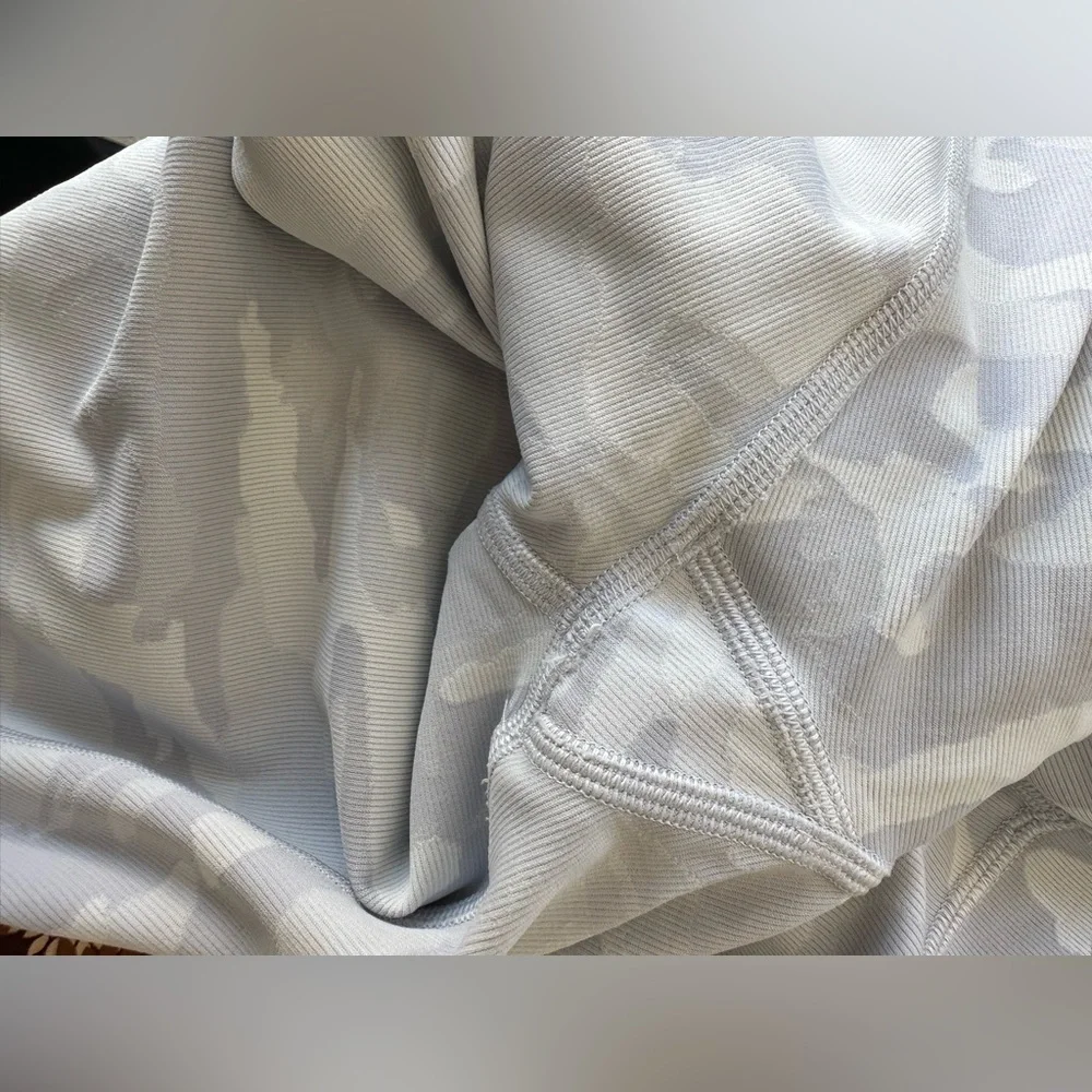 lululemon athletica never worn